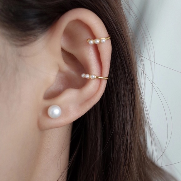 MIA ✨ Gold Pearl Ear Cuffs Dainty Minimalist - Picture 2 of 5